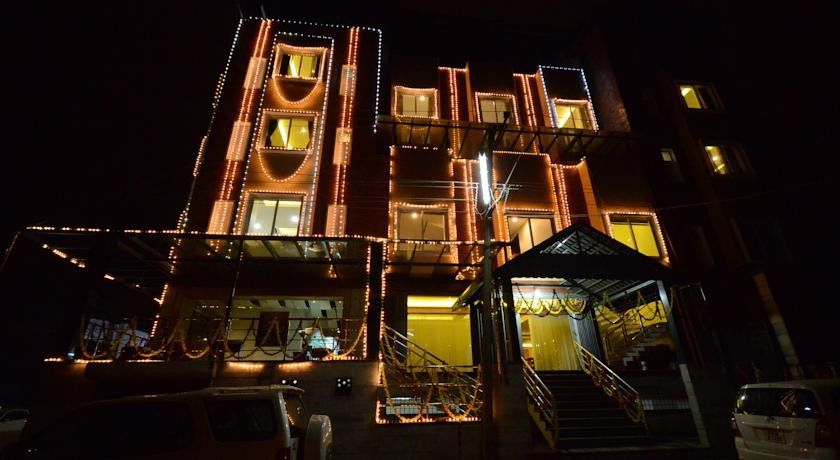 Hotel Royal Ritis Shimoga Esterno foto