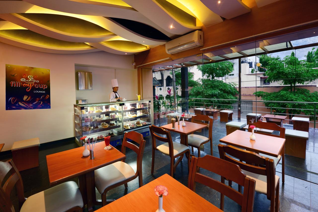 Hotel Royal Ritis Shimoga Esterno foto