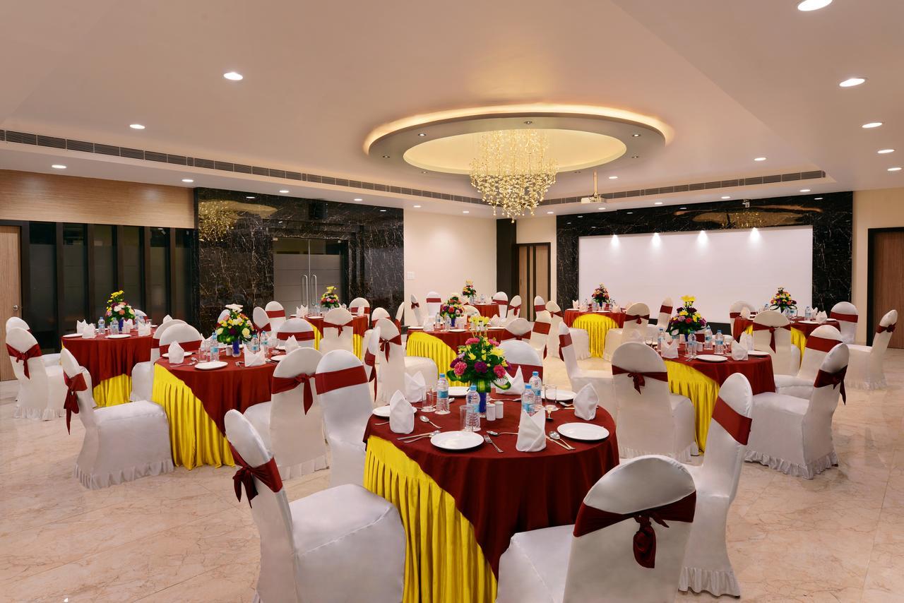 Hotel Royal Ritis Shimoga Esterno foto