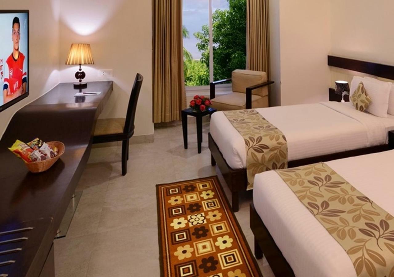 Hotel Royal Ritis Shimoga Esterno foto