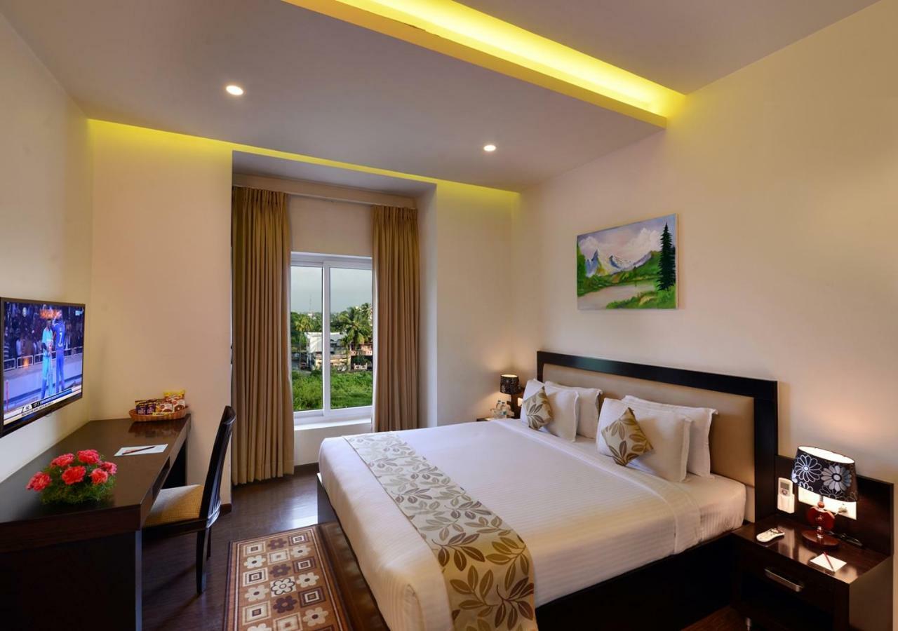 Hotel Royal Ritis Shimoga Esterno foto