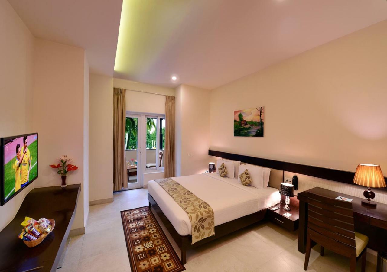 Hotel Royal Ritis Shimoga Esterno foto