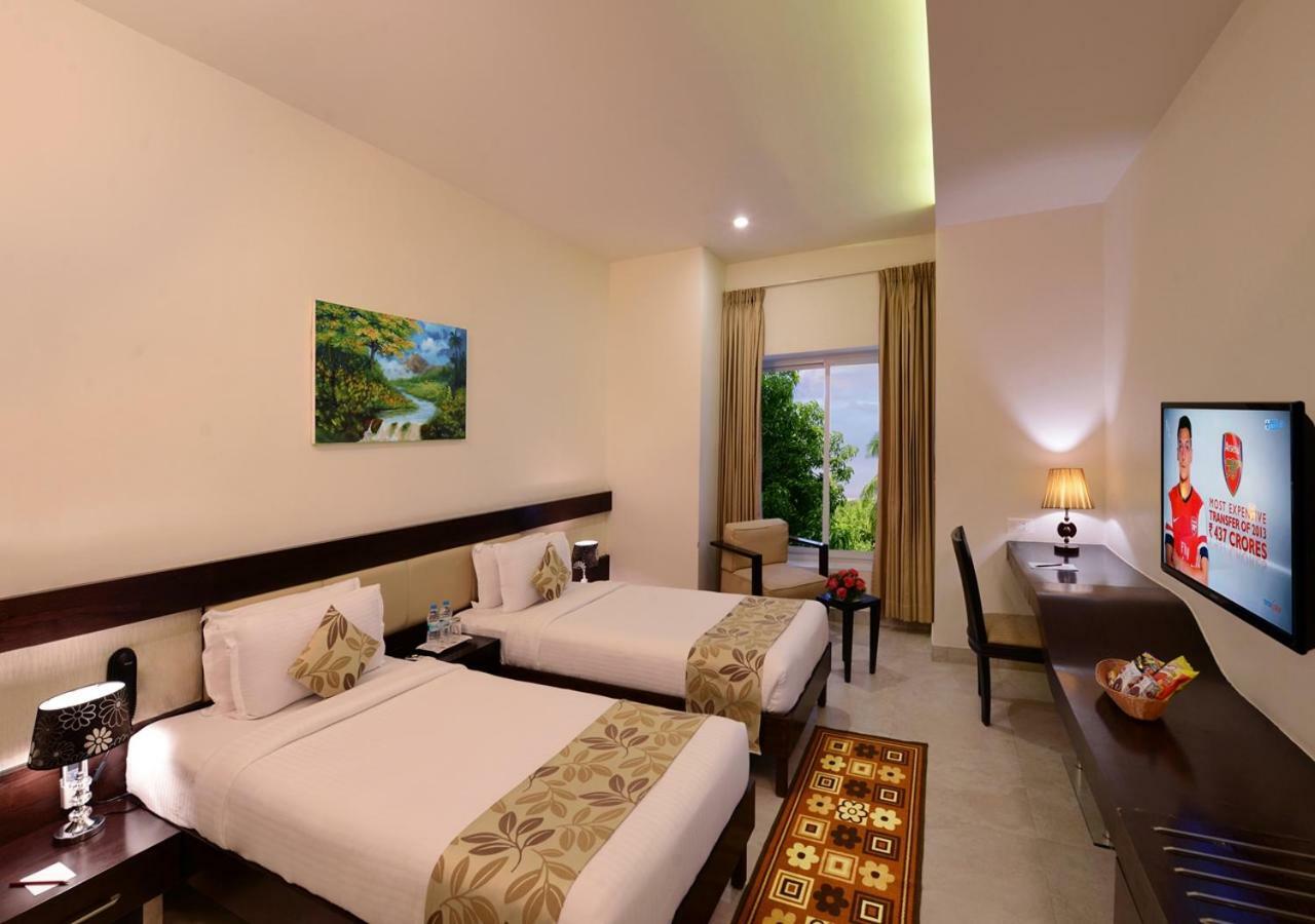 Hotel Royal Ritis Shimoga Esterno foto